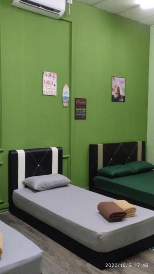Hostel Ny Tropical Backpackers Desaru Zewnętrze zdjęcie