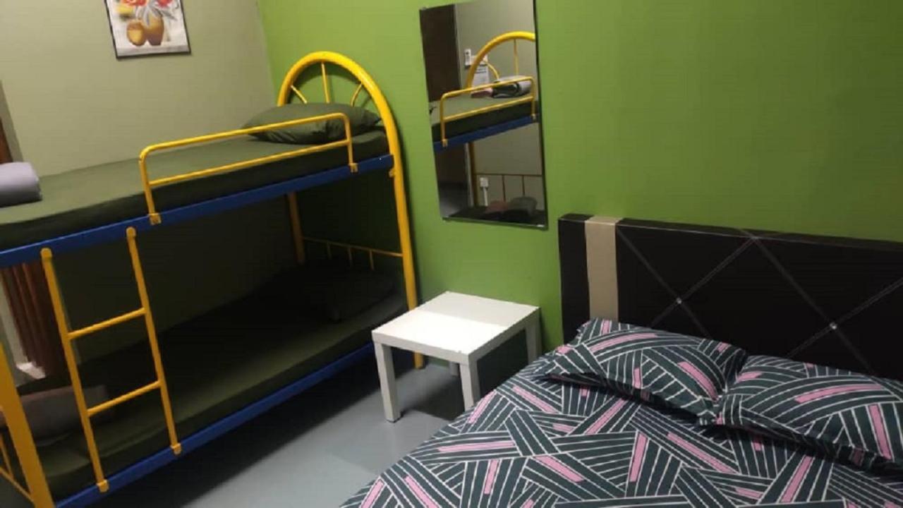Hostel Ny Tropical Backpackers Desaru Zewnętrze zdjęcie
